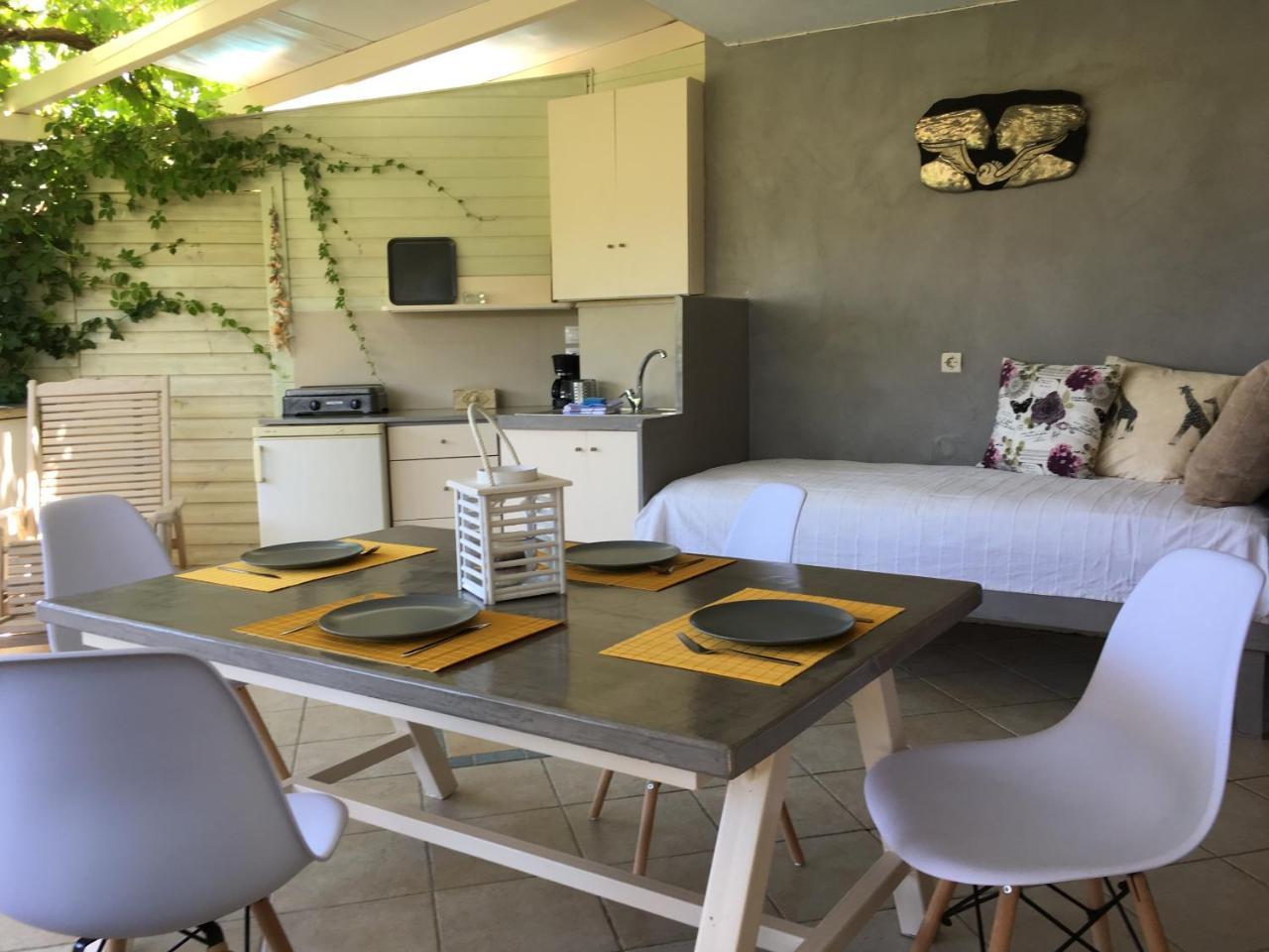 Áyios Nikítas Villa Christianna Studios מראה חיצוני תמונה